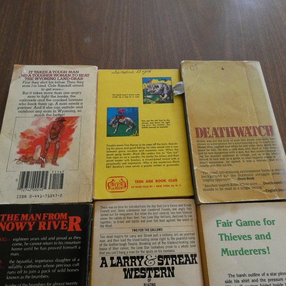 8 Vintage Western Paperbacks Various Authors - Picture 3 of 5